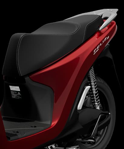 Detail pijakan kaki VinFast Feliz II